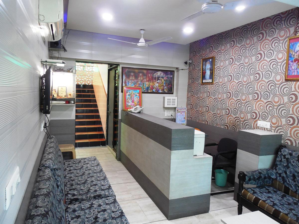Hotel Silver Springs Amhedabad Dış mekan fotoğraf